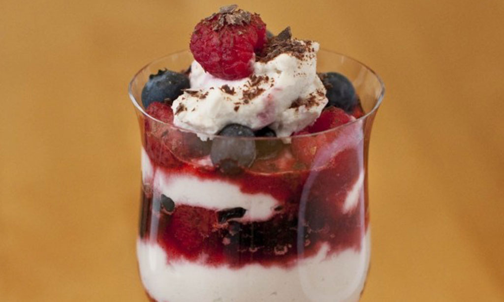 Vegan Whipped Cashew Coconut Crème w/Sunset Berries